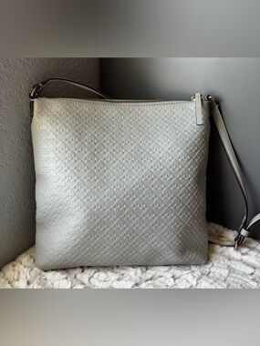 ♠️KATE SPADE Penn Place Keisha Embossed Heart Crossbody Bag (wallet separate)